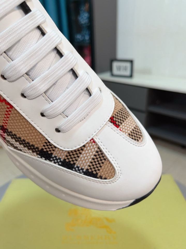 Burberry Low Shoes